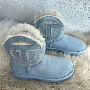 UGG x Telfar Women's Blue Shearling Boots 7 NWOT